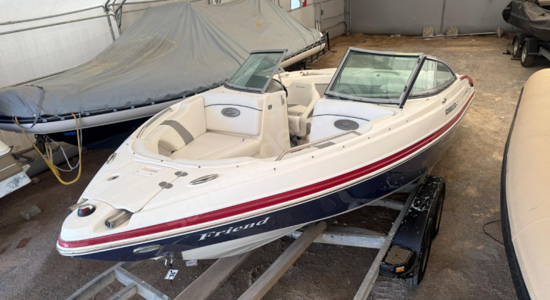 RINKER 236 BR