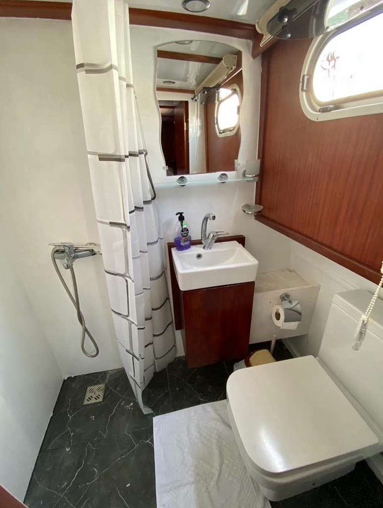 Her kabinin kendine ait wc-duş alanı