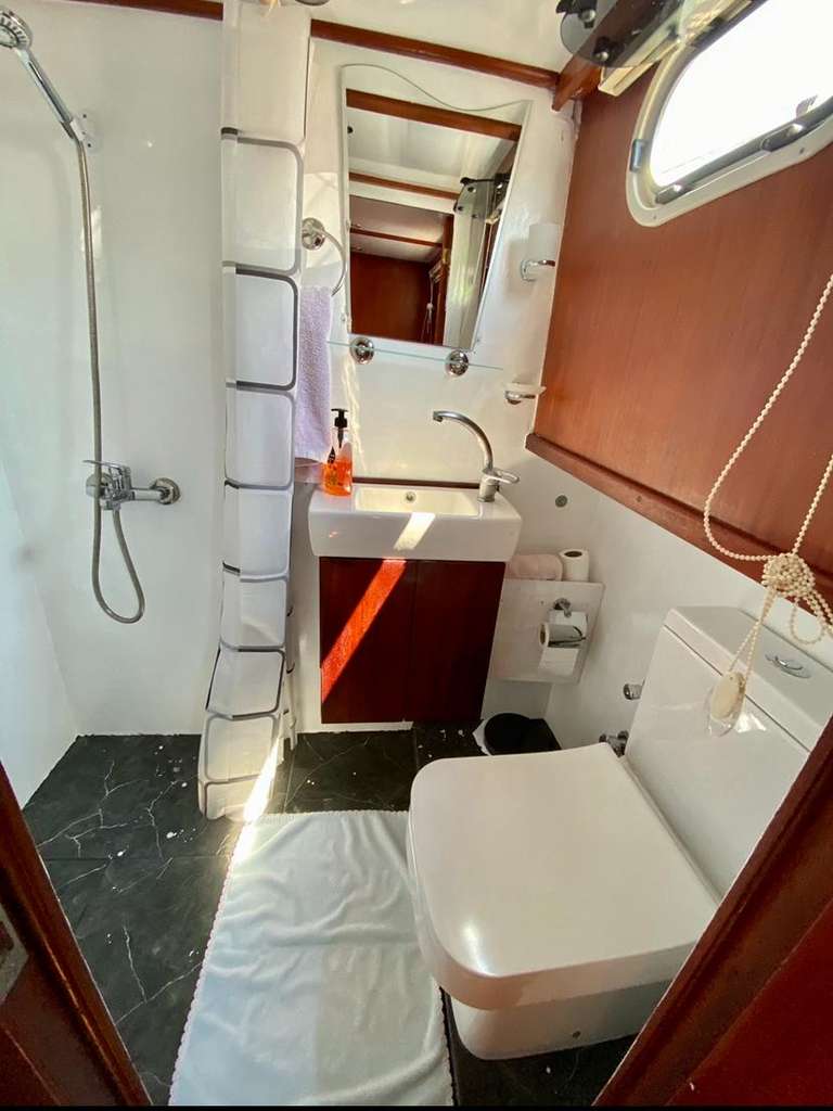 Her kabinin kendine ait wc-duş alanı